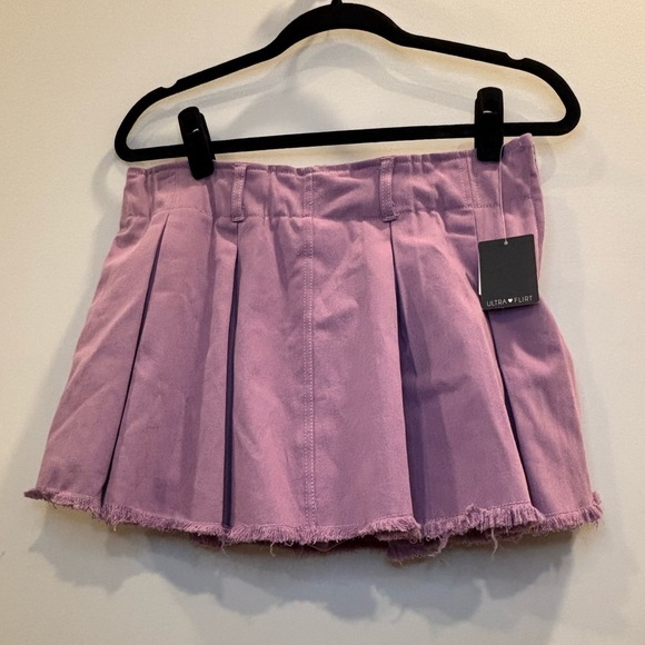 Ultra Flirt Lilac Pleated Skater Skirt - Picture 2 of 7